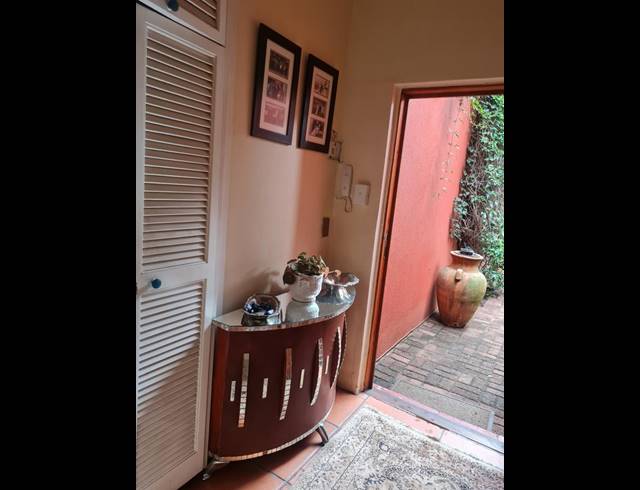 4 BEDROOM HOUSE FOR SALE IN WESTDENE